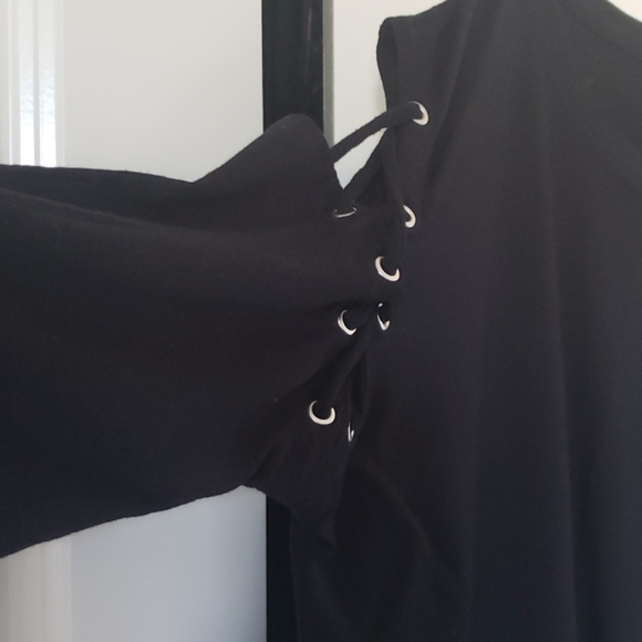 Infinite cold shoulder - Picture 3 of 7